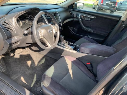 Used 2013 Nissan Altima 2.5 S FWD image 12