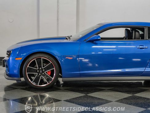 Used 2013 Chevrolet Camaro LT w/ Hot Wheels Special Edition RWD image 23