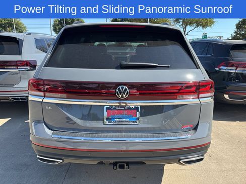 Used 2026 Volkswagen Atlas SE FWD image 4