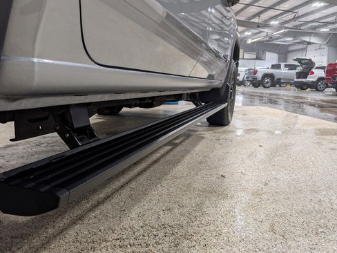 Used 2025 GMC Sierra 2500 AT4 w/ AT4 Premium Plus Package image 10