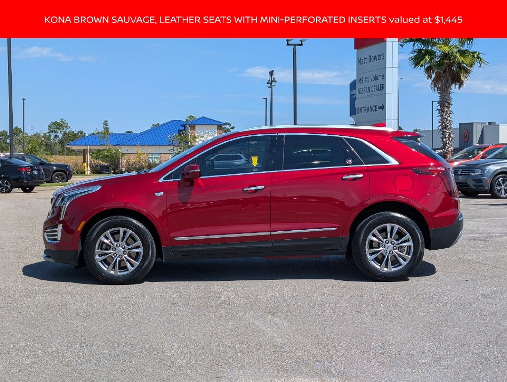 Used 2023 Cadillac XT5 Premium Luxury FWD image 2