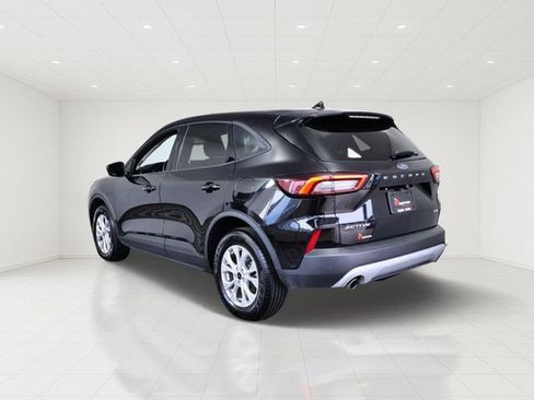 Certified 2025 Ford Escape Active AWD/4WD image 4