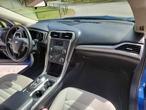 Used 2018 Ford Fusion S image 46