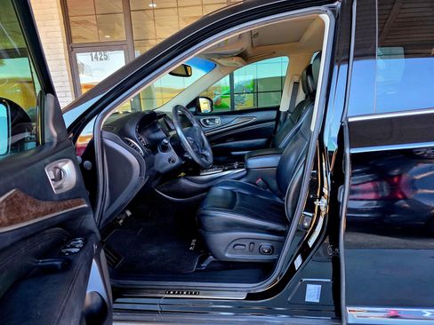 Used 2013 INFINITI JX35 AWD w/ Premium Pkg image 21