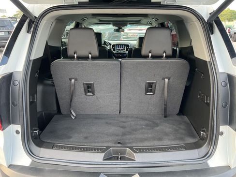 Certified 2022 GMC Acadia AT4 image 31