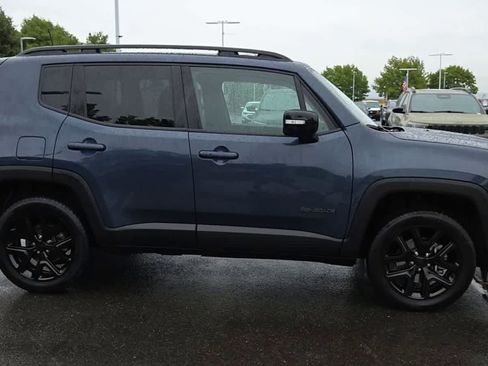 Certified 2023 Jeep Renegade Altitude w/ Convenience Group I AWD/4WD image 9