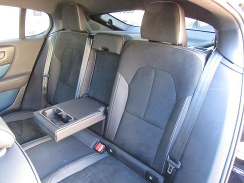 Used 2023 Volvo C40 P8 Recharge Plus AWD/4WD image 16