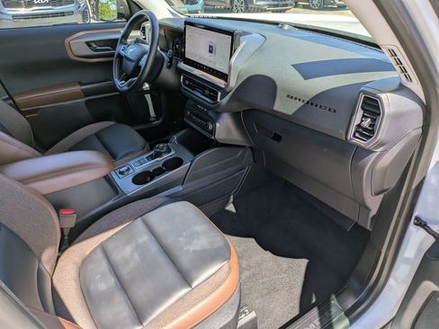 Used 2025 Ford Bronco Sport Outer Banks w/ Outer Banks Tech Package+ AWD/4WD image 14