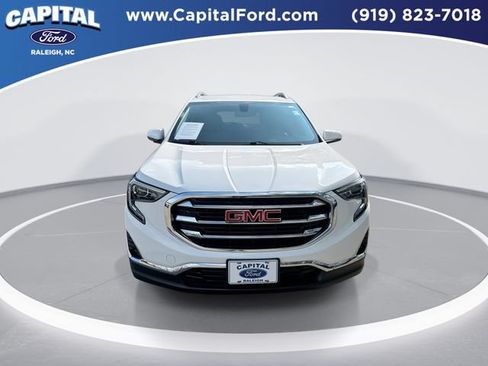 Used 2018 GMC Terrain SLT w/ Preferred Package FWD image 3
