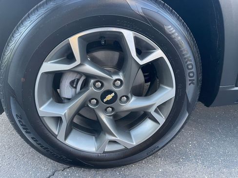 Used 2025 Chevrolet Trax LT image 23