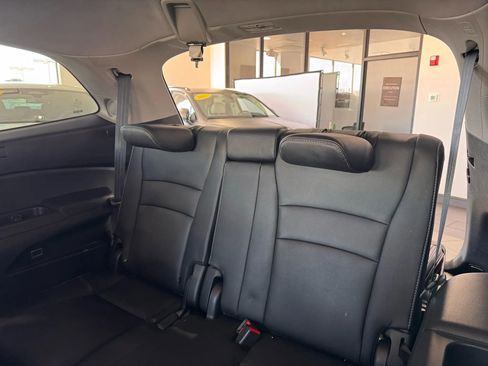 Used 2021 Honda Pilot Touring image 26