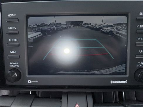 Used 2022 Toyota RAV4 XLE image 20