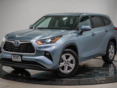 Used 2023 Toyota Highlander LE