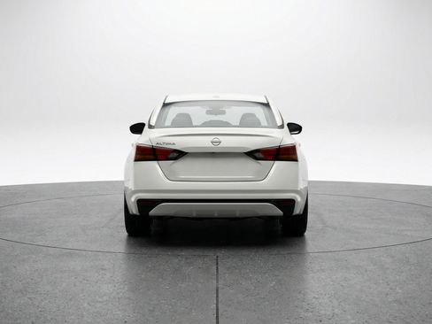 Used 2025 Nissan Altima 2.5 SV image 7