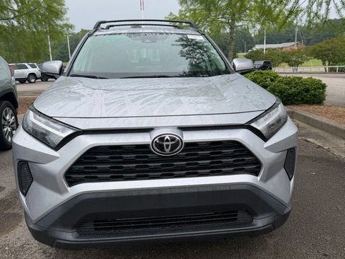 Used 2025 Toyota RAV4 XLE w/ Convenience Package FWD image 2