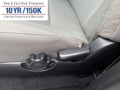 Used 2019 Toyota Tacoma SR5 image 17