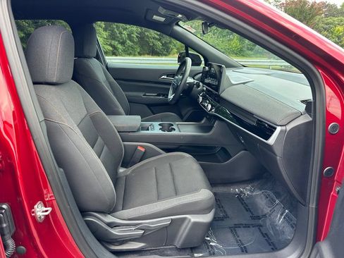 Used 2024 Honda Prologue EX image 15