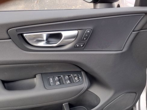 New 2026 Volvo XC60 B5 Plus w/ Protection Package Premier image 10