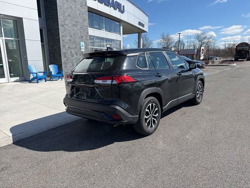 Used 2023 Toyota Corolla Cross S image 4