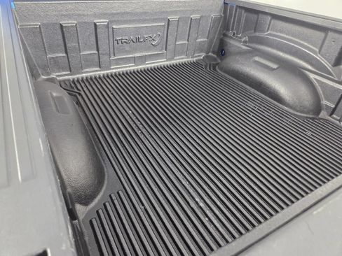 Used 2025 RAM 1500 Big Horn AWD/4WD image 26