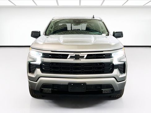 Used 2025 Chevrolet Silverado 1500 RST w/ Convenience Package II AWD/4WD image 2