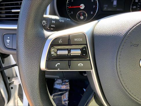 Used 2020 Kia Sorento L FWD image 23