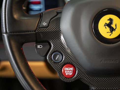 Used 2018 Ferrari 488 GTB RWD image 31