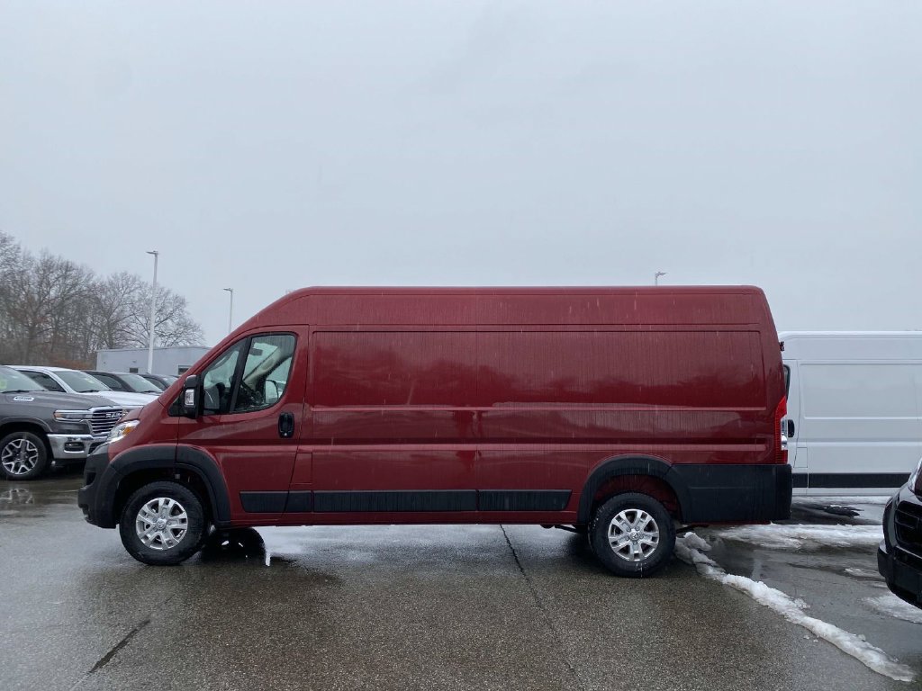 Used 2025 RAM ProMaster 3500 w/ Quick Order Package 22H SLT+ FWD image 7