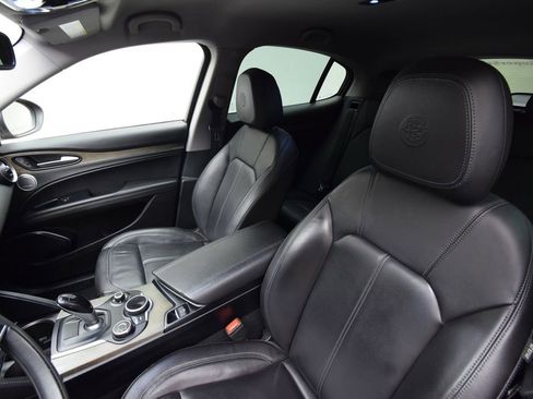 Used 2019 Alfa Romeo Stelvio Ti image 19