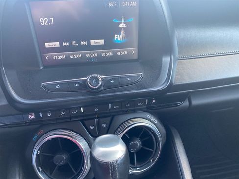 Used 2018 Chevrolet Camaro LT RWD image 12