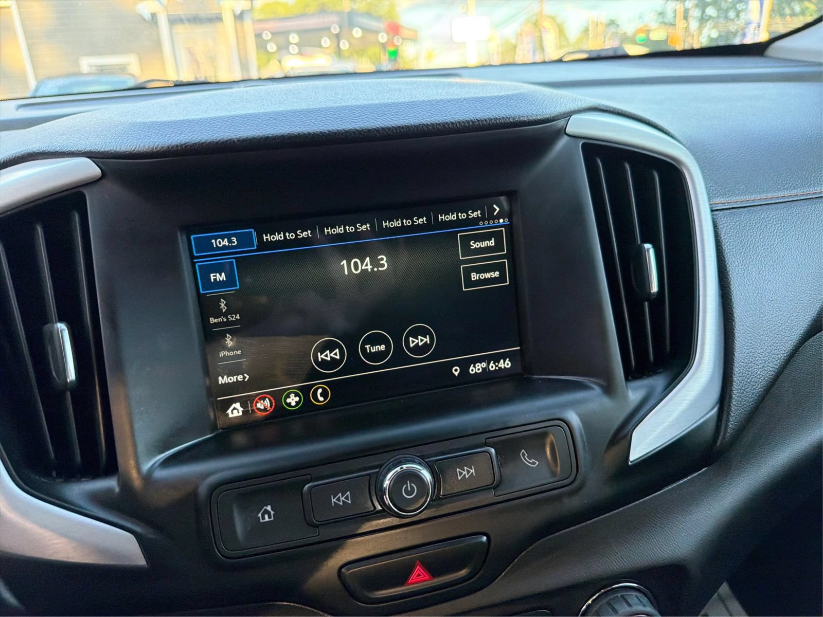Used 2019 GMC Terrain SLE w/ Driver Convenience Package AWD/4WD image 17