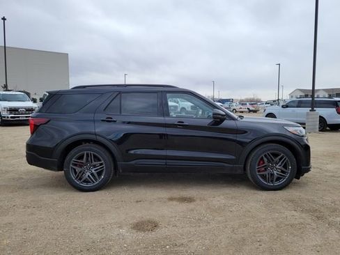 New 2026 Ford Explorer ST image 2