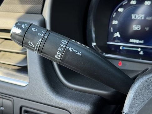 Used 2024 Chevrolet Suburban RST image 22