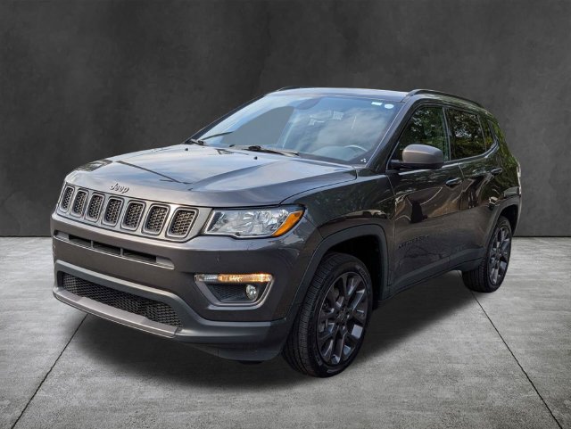 Used 2021 Jeep Compass Latitude w/ Sun and Sound Group AWD/4WD image 9