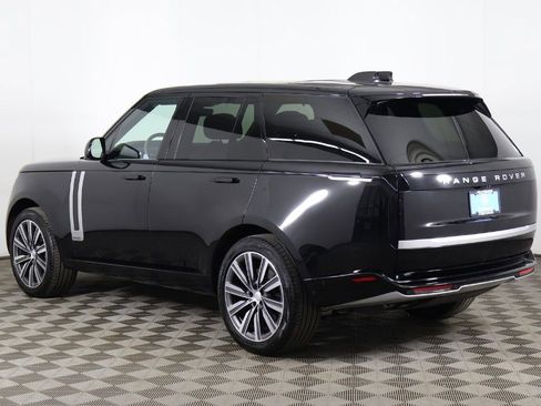 Used 2025 Land Rover Range Rover Autobiography AWD/4WD image 17