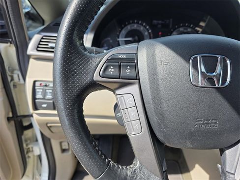 Used 2014 Honda Odyssey EX-L image 17