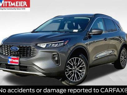 New 2025 Ford Escape SE