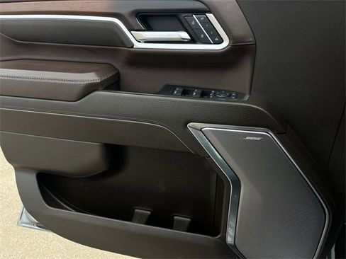 Used 2024 GMC Sierra 2500 Denali w/ Denali Reserve Package image 24