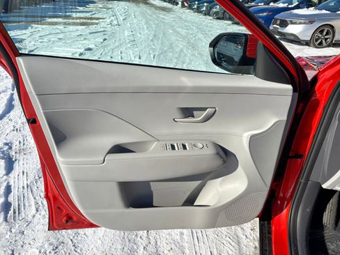 Used 2025 Hyundai Kona SEL image 20