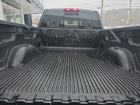 Used 2018 Chevrolet Silverado 1500 LT w/ All Star Edition image 6