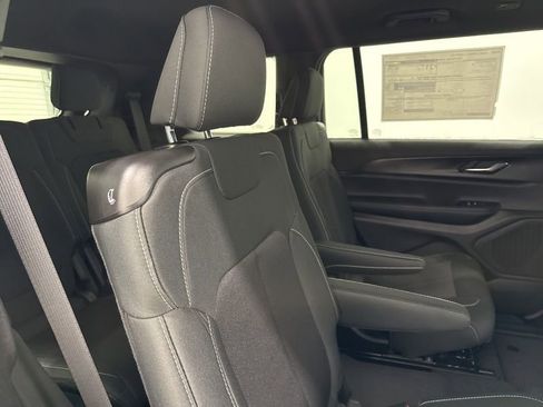 New 2026 Jeep Grand Cherokee L Laredo AWD/4WD image 12