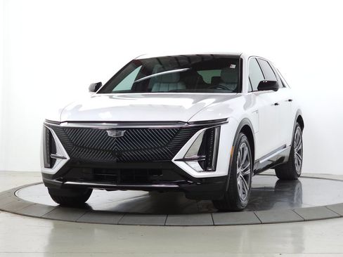 Certified 2024 Cadillac Lyriq Luxury w/ LPO, Floor Liner Package AWD/4WD image 1