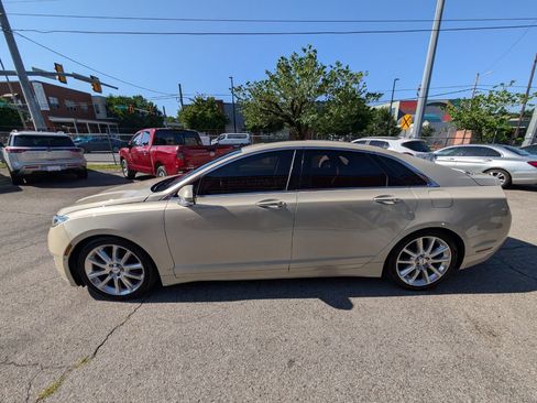 Used 2016 Lincoln MKZ Hybrid w/ Equipment Group 600A Reserve FWD image 6