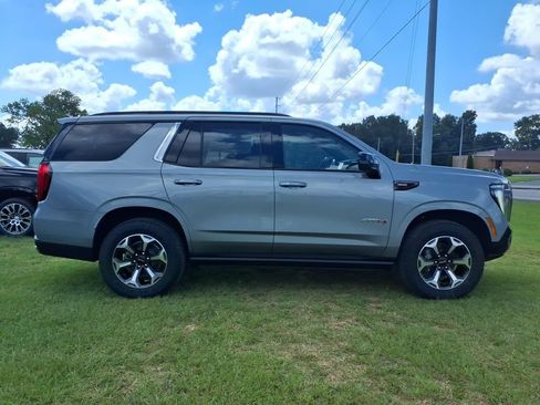 New 2026 GMC Yukon AT4 Ultimate AWD/4WD image 8