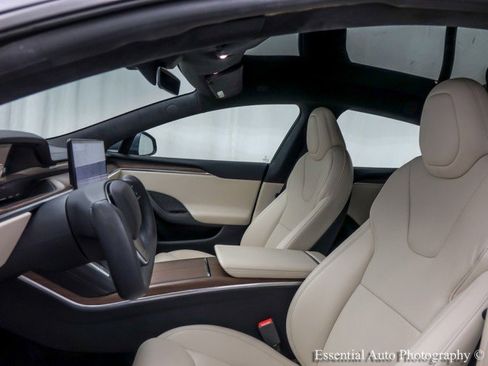 Used 2022 Tesla Model S image 12
