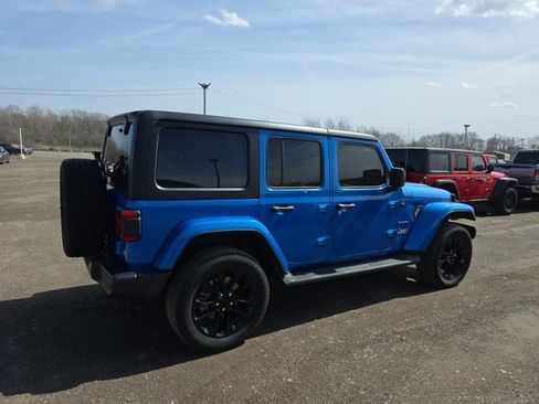 Used 2023 Jeep Wrangler Unlimited Sahara w/ Cold Weather Group image 2