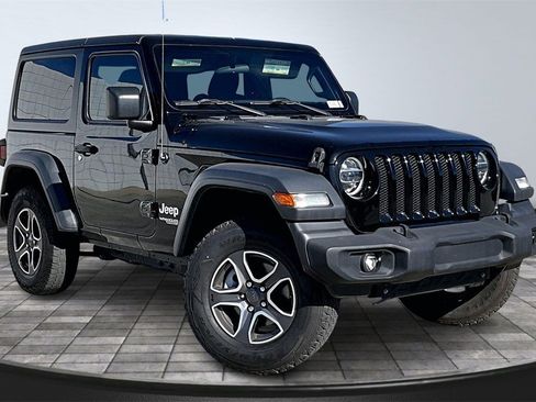 Used 2020 Jeep Wrangler Sport S image 2