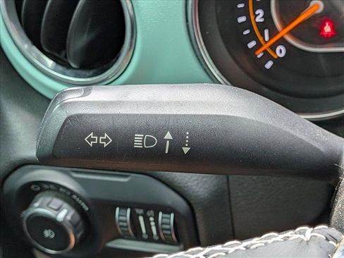 Used 2018 Jeep Wrangler Unlimited Sahara AWD/4WD image 17
