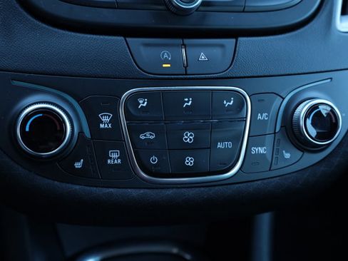 Used 2023 Chevrolet Malibu LT image 10