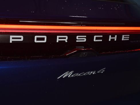 Used 2024 Porsche Macan 4 Electric image 28